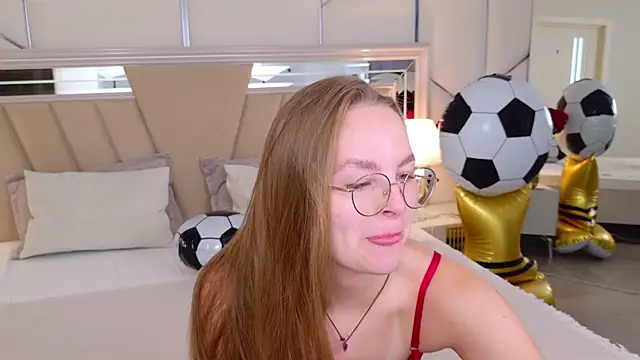 Snapshot of MadisonSmitt chatting on 07.15.26 MadisonSmitt online show from 07.15.26