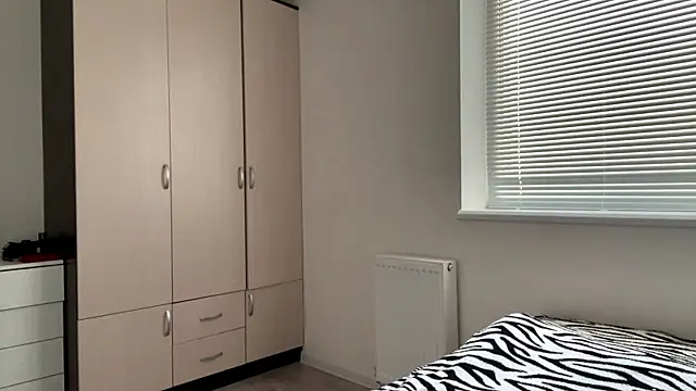 Snapshot of BabySofa chatting on 11.15.25 BabySofa online show from 11.15.25