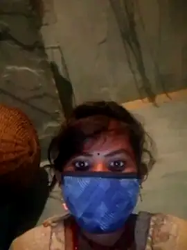 Snapshot of Kiranti_hot chatting on 11.18.25 Kiranti hot online show from 11.18.25