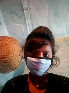 Snapshot of Kiranti_hot chatting on 11.22.25 Kiranti hot online show from 11.22.25