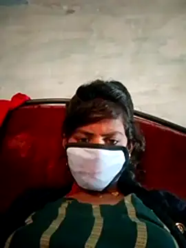 Snapshot of Kiranti_hot chatting on 11.23.25 Kiranti hot online show from 11.23.25