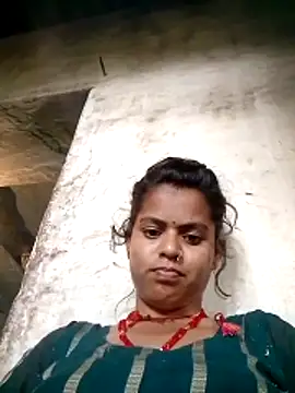 Snapshot of Kiranti_hot chatting on 11.25.25 Kiranti hot online show from 11.25.25