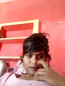 Snapshot of Kiranti_hot chatting on 11.27.25 Kiranti hot online show from 11.27.25