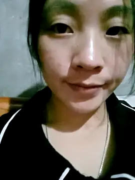 Snapshot of Micky_baby chatting on 11.13.25 Micky baby online show from 11.13.25