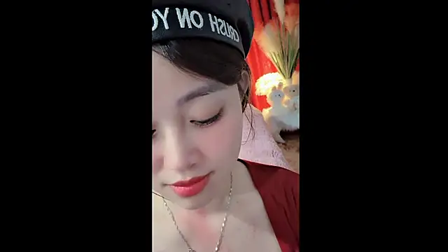 Snapshot of MiCandy-Lovee chatting on 01.12.26 MiCandy-Lovee online show from 01.12.26