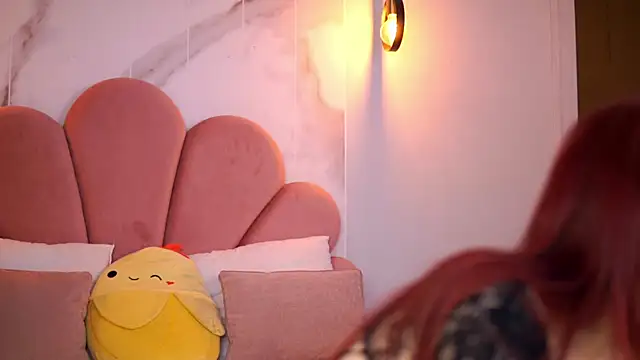 Snapshot of Scarlett_Veyra chatting on 12.23.25 Scarlett Veyra online show from 12.23.25