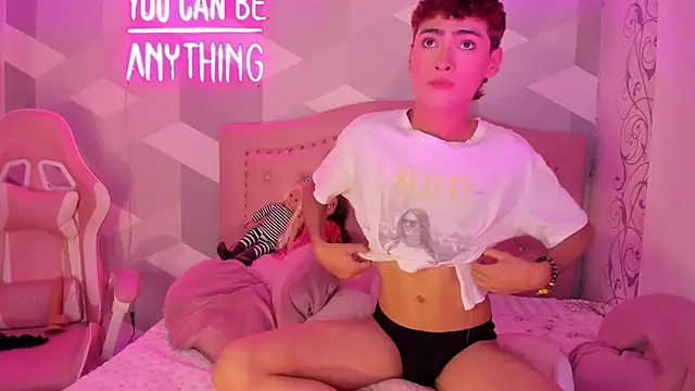 Snapshot of JacobRusso chatting on 11.23.25 JacobRusso online show from 11.23.25