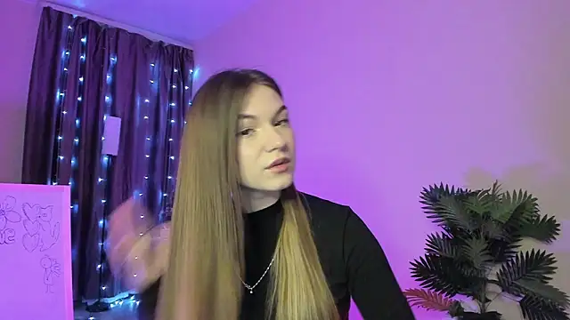 Snapshot of luna_lust_212 chatting on 02.14.26 luna lust 212 online show from 02.14.26