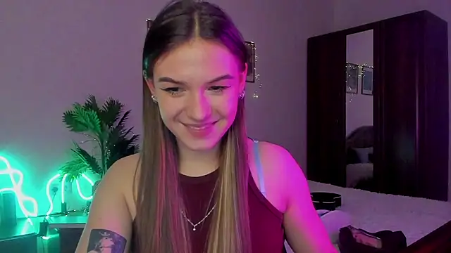 Snapshot of luna_lust_212 chatting on 03.02.26 luna lust 212 online show from 03.02.26