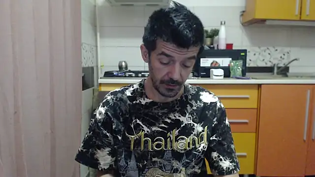 Snapshot of Dale_E chatting on 12.18.25 Dale E online show from 12.18.25