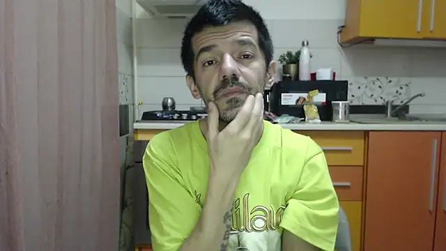 Snapshot of Dale_E chatting on 12.23.25 Dale E online show from 12.23.25