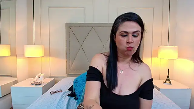 CarolinnaSaenz online show from 07.24.26