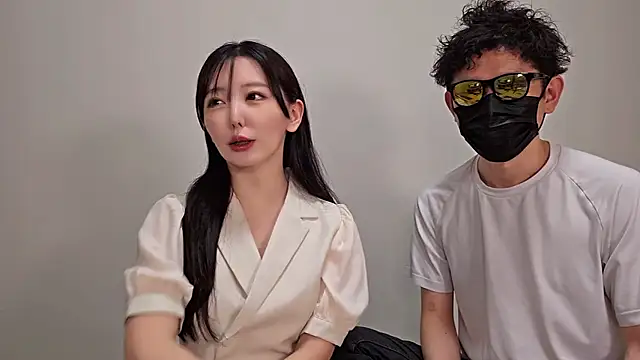 ikura chan online show from 04.04.26