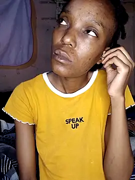 Snapshot of Beverlygurlx6 chatting on 03.04.26 Beverlygurlx6 online show from 03.04.26