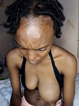 Snapshot of Beverlygurlx6 chatting on 03.04.26 Beverlygurlx6 online show from 03.04.26