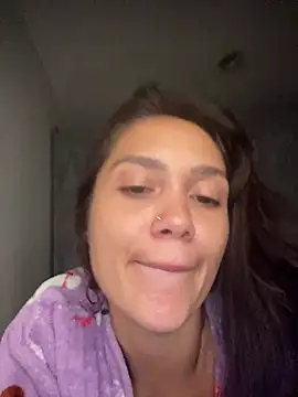 Snapshot of carolsapequinha chatting on 05.22.26 carolsapequinha online show from 05.22.26
