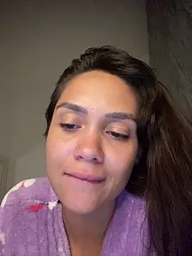 Snapshot of carolsapequinha chatting on 06.04.26 carolsapequinha online show from 06.04.26
