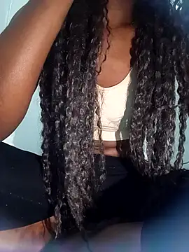 Snapshot of mirna96 chatting on 11.30.25 mirna96 online show from 11.30.25