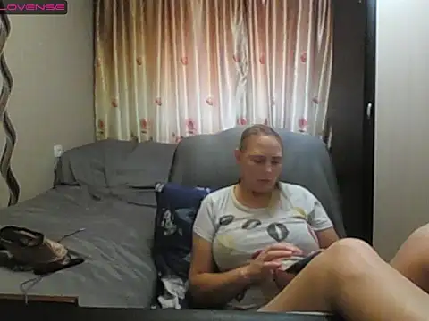 JenniDeep online show from 07.18.26