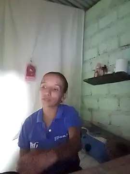 Snapshot of SindyHans chatting on 11.22.25 SindyHans online show from 11.22.25