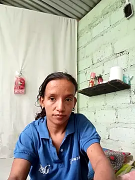 Snapshot of SindyHans chatting on 11.22.25 SindyHans online show from 11.22.25