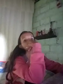 Snapshot of SindyHans chatting on 11.30.25 SindyHans online show from 11.30.25