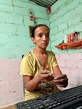 Snapshot of SindyHans chatting on 12.04.25 SindyHans online show from 12.04.25