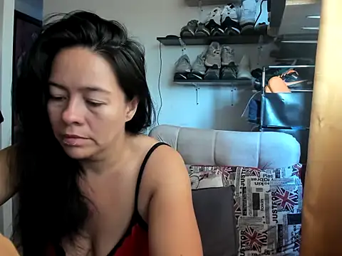 caroline 47 online show from 06.20.26