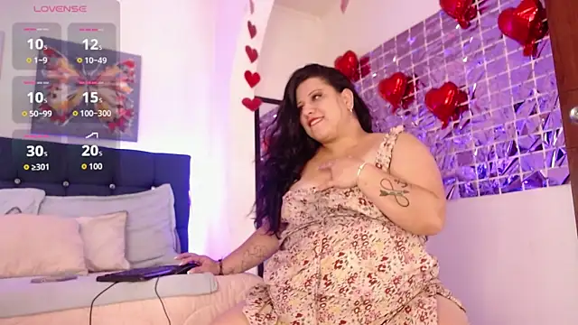 Snapshot of Catalinajane1 chatting on 11.24.25 Catalinajane1 online show from 11.24.25