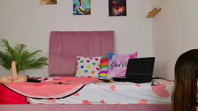 ginny ross online show from 07.25.26