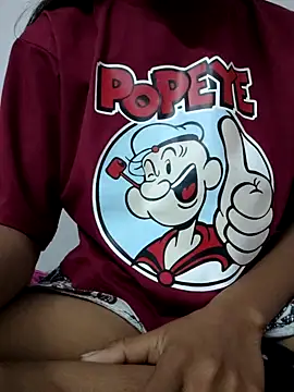 Snapshot of sexy_lelina chatting on 11.19.25 sexy lelina online show from 11.19.25