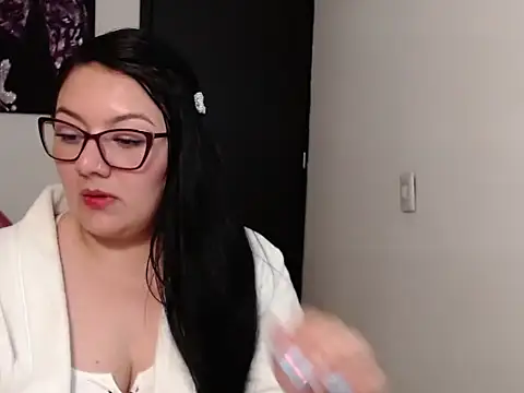 Snapshot of Sam__savage chatting on 11.19.25 Sam savage online show from 11.19.25