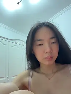 Snapshot of TinyBabe chatting on 03.19.26 TinyBabe online show from 03.19.26