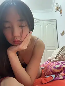 Snapshot of TinyBabe chatting on 04.05.26 TinyBabe online show from 04.05.26