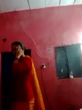 Snapshot of Bigg_bhabi chatting on 12.21.25 Bigg bhabi online show from 12.21.25