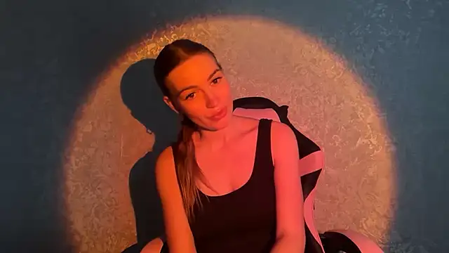 lisababy a online show from 11.17.25