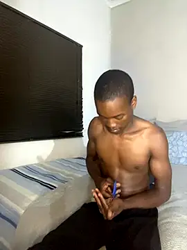 Snapshot of Boytoy_BigD chatting on 11.24.25 Boytoy BigD online show from 11.24.25