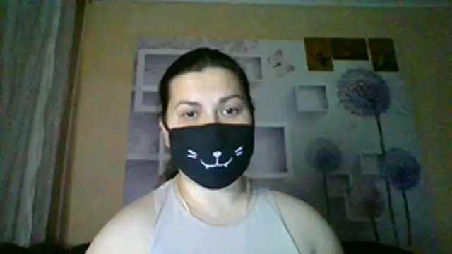 Snapshot of honey_sweet_couple chatting on 11.22.25 honey sweet couple online show from 11.22.25