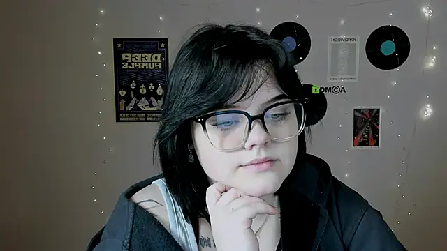 Snapshot of lika_pop chatting on 01.16.26 lika pop online show from 01.16.26