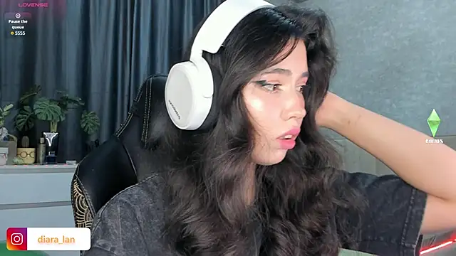 Diara 1an online show from 11.30.25