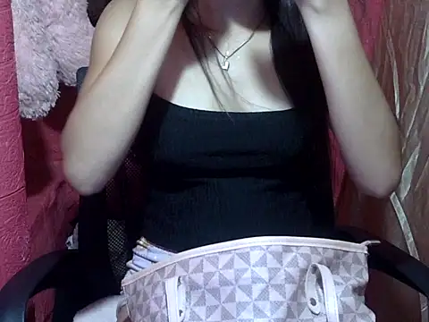 Snapshot of Exotic_Pinay18 chatting on 07.22.26 Exotic Pinay18 online show from 07.22.26