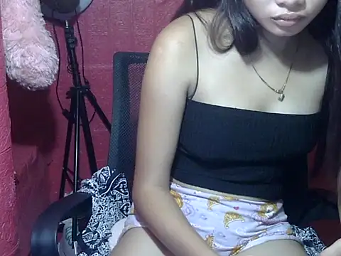 Snapshot of Exotic_Pinay18 chatting on 07.28.26 Exotic Pinay18 online show from 07.28.26