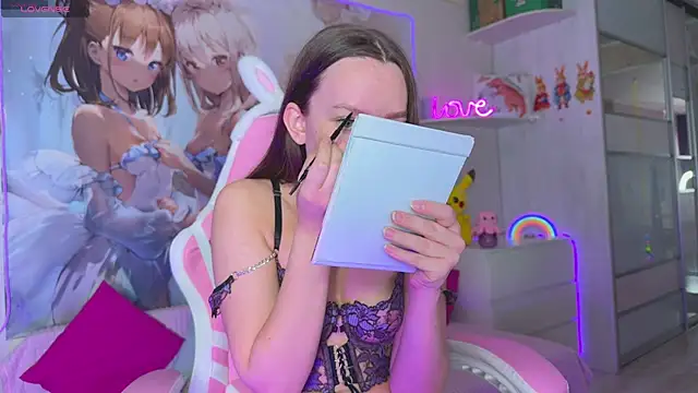 CheekySashaCharm online show from 05.02.26