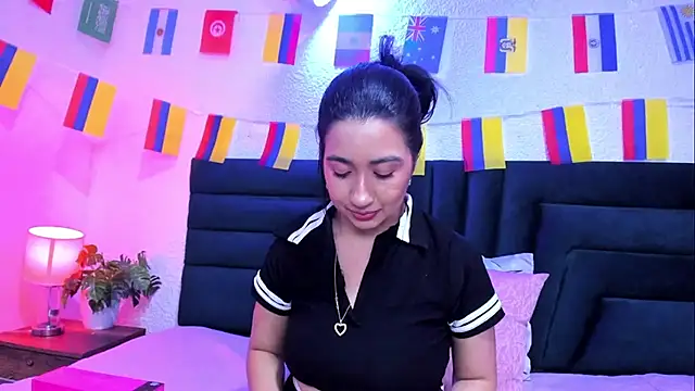 VictoriaRouge  online show from 07.11.26