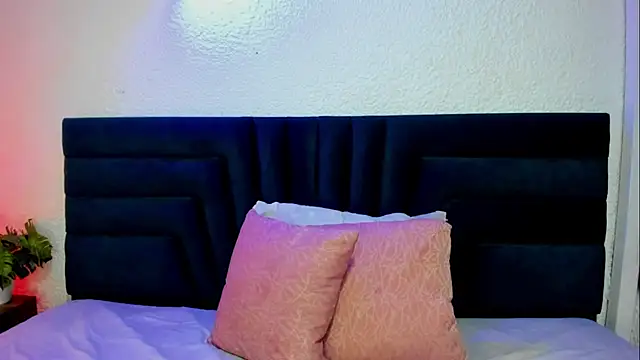 VictoriaRouge  online show from 07.23.26