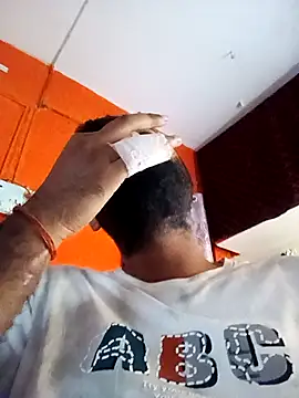 Snapshot of Manav_ira chatting on 12.04.25 Manav ira online show from 12.04.25