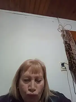 SexyMilf1211 online show from 05.26.26