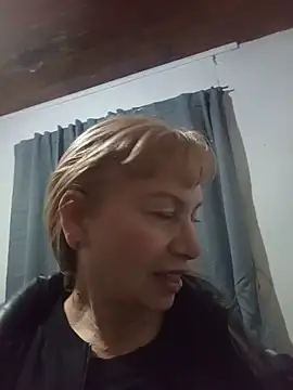 Snapshot of SexyMilf1211 chatting on 07.08.26 SexyMilf1211 online show from 07.08.26
