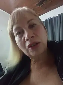 Snapshot of SexyMilf1211 chatting on 07.16.26 SexyMilf1211 online show from 07.16.26