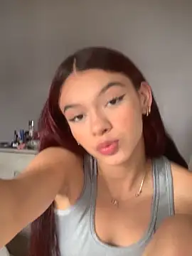 Snapshot of catalinaruiz_ chatting on 05.16.26 catalinaruiz online show from 05.16.26